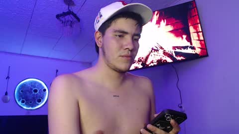 Call me Mike-----INSTAGRAM hellofmike INDEPENDENT MODEL online show from December 31, 11:39 pm