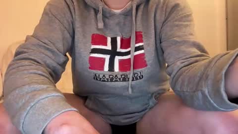 hellohowareyou66 online show from April 12, 1:10 am