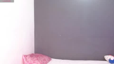 hellokitty_valery1 online show from October 27, 5:22 am