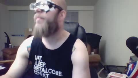 Snapshot of hellskyraider chatting on February 27, 2:21 am HellSkyRaider online show from February 27, 2:21 am