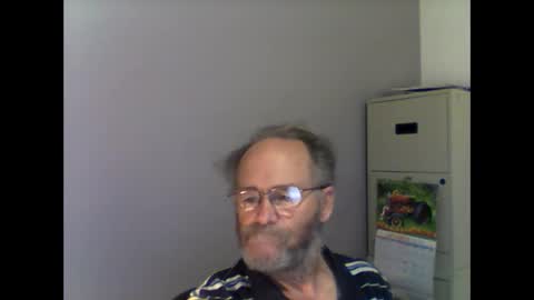 Snapshot of helopilot01 chatting on October 4, 11:58 pm helopilot01 online show from October 4, 11:58 pm