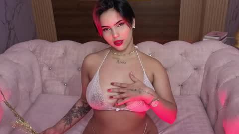 Snapshot of hemma_s1 chatting on May 6, 8:25 pm hemma_s1 online show from May 6, 8:25 pm