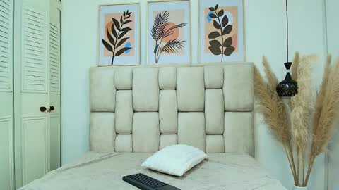 Snapshot of hemmastar chatting on February 25, 7:45 pm Hemmastar online show from February 25, 7:45 pm