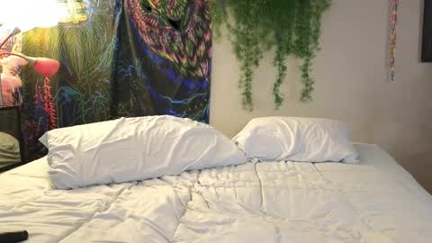 Snapshot of hemopoietic_candy chatting on March 7, 4:44 pm Hemopoietic Candy online show from March 7, 4:44 pm