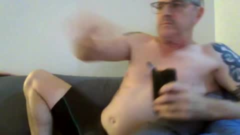 hempie1973 online show from June 21, 8:17 am