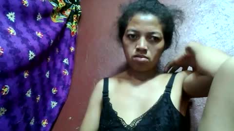 henitsaldy online show from May 31, 5:20 pm
