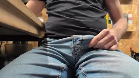 Snapshot of henkietien chatting on December 11, 11:08 am henkietien online show from December 11, 11:08 am