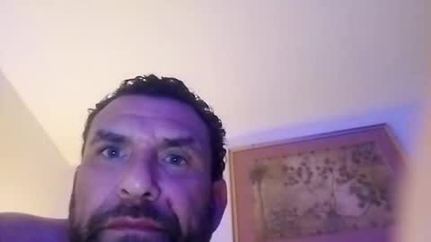 Snapshot of hennessynochase chatting on December 3, 11:44 am Hennesseys Dick online show from December 3, 11:44 am