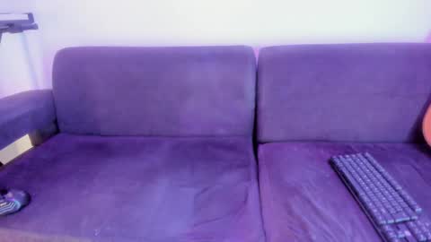 Snapshot of henrik_senn chatting on January 18, 10:19 am henrik_senn online show from January 18, 10:19 am