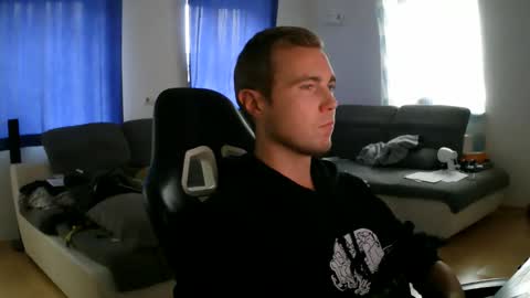 John Pearl online show from October 25, 2:35 pm