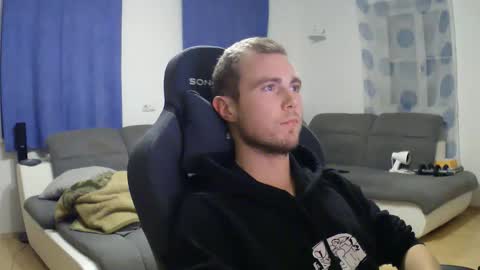 John Pearl online show from December 13, 8:14 pm