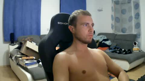 John Pearl online show from July 2, 9:32 pm