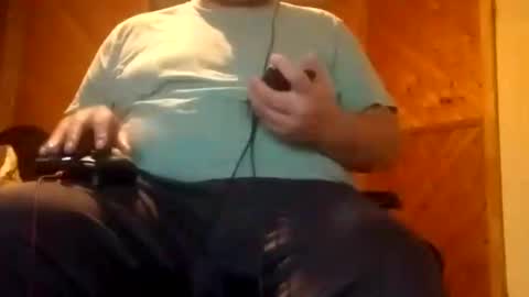 Snapshot of hereforbootyyy chatting on December 5, 10:44 am Hereforbootyyyy online show from December 5, 10:44 am