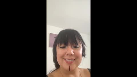 Snapshot of hermaioni77 chatting on May 6, 9:31 pm hermaioni77 online show from May 6, 9:31 pm