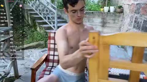 Snapshot of herman_gross chatting on July 5, 12:56 pm herman_gross online show from July 5, 12:56 pm
