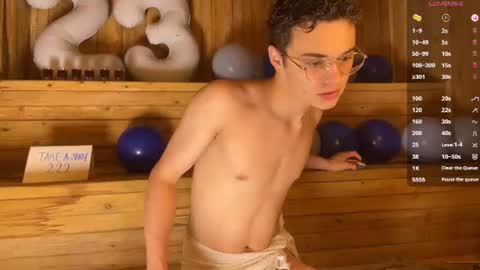 Snapshot of herman_gross chatting on July 7, 8:18 am herman_gross online show from July 7, 8:18 am