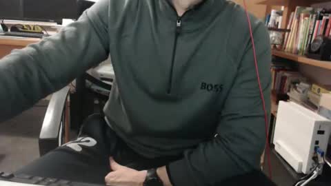 Snapshot of hero0111 chatting on December 28, 2:42 pm hero0111 online show from December 28, 2:42 pm