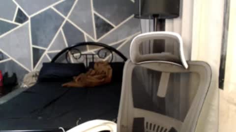 Davey online show from November 13, 12:09 am