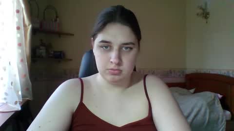 hess_luna_ online show from February 16, 10:00 am