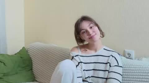Snapshot of hettiesalsa chatting on May 23, 7:35 am Jane online show from May 23, 7:35 am