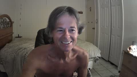 Snapshot of hewes1 chatting on June 23, 8:01 am hewes1 online show from June 23, 8:01 am