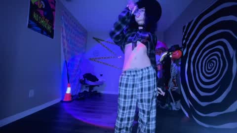 salem online show from November 17, 2:39 am