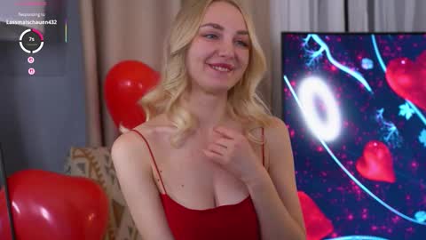 Snapshot of hey_becky chatting on February 14, 8:55 am Becky online show from February 14, 8:55 am