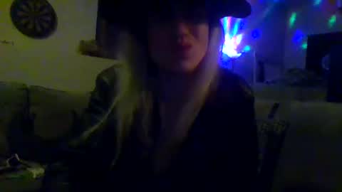 Snapshot of hey_mikky chatting on September 26, 5:22 am hey_mikky online show from September 26, 5:22 am
