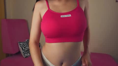 Naomi online show from May 28, 11:24 pm