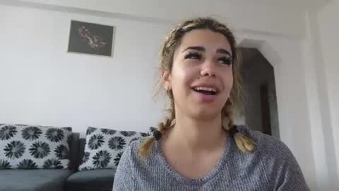 Snapshot of heysianna chatting on June 29, 11:21 am Siana online show from June 29, 11:21 am