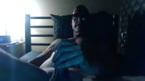 Snapshot of heyzz_45 chatting on June 24, 10:09 pm heyzz_45 online show from June 24, 10:09 pm
