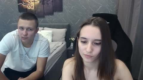 Snapshot of hi_barbie_hi_ken chatting on November 4, 7:02 pm Barbie And Ken online show from November 4, 7:02 pm