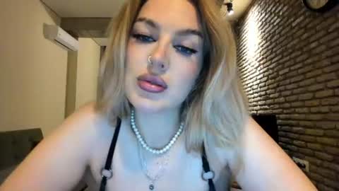 Hi lina online show from June 14, 2:20 am