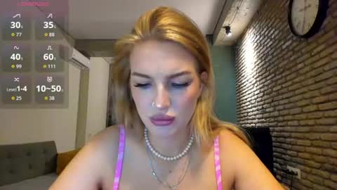 Hi lina online show from August 4, 5:32 am