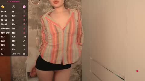 Snapshot of hiaru_cutie chatting on March 4, 5:24 am Hiaru online show from March 4, 5:24 am