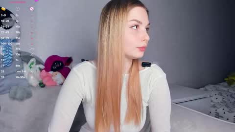 Elizabeth online show from February 5, 6:01 pm