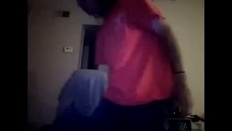 Snapshot of hiddenboner4u chatting on February 15, 6:32 am hiddenboner4u online show from February 15, 6:32 am