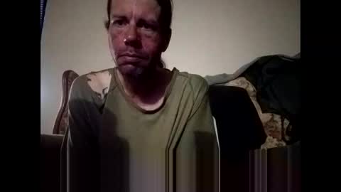 Snapshot of hiddenboner4u chatting on March 2, 10:38 pm hiddenboner4u online show from March 2, 10:38 pm