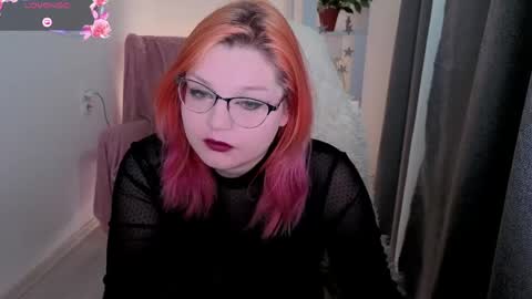 hiddencharmm online show from May 18, 11:21 pm