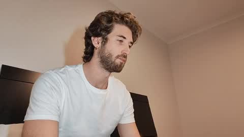 HiddenGaze online show from April 1, 3:20 pm