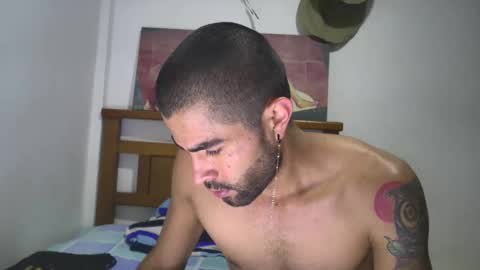 Snapshot of hideonbush051 chatting on September 22, 11:34 am hideonbush online show from September 22, 11:34 am