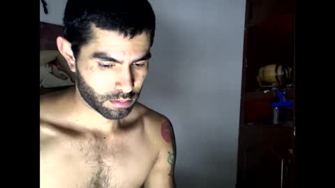 Snapshot of hideonbush051 chatting on October 28, 11:36 am hideonbush online show from October 28, 11:36 am