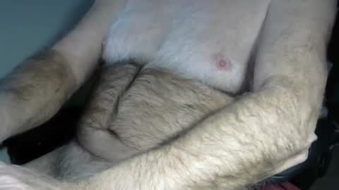 Snapshot of higgins11 chatting on April 1, 1:17 am higgins11 online show from April 1, 1:17 am