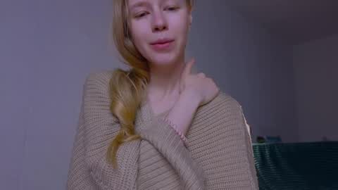 Chloe online show from November 24, 5:29 am