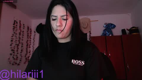 hilaril18 online show from April 24, 7:05 pm