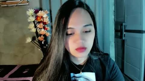 hilarymolly online show from February 5, 11:04 am