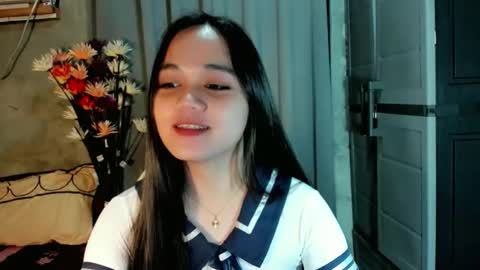 hilarymolly online show from March 26, 2:50 am