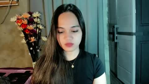 hilarymolly online show from March 27, 2:50 am