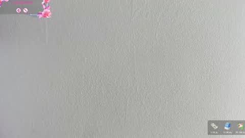 Hilary Thomsom online show from February 20, 12:05 pm