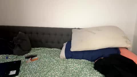 Snapshot of hilifes1 chatting on February 26, 6:23 am Dominicanwildboy online show from February 26, 6:23 am